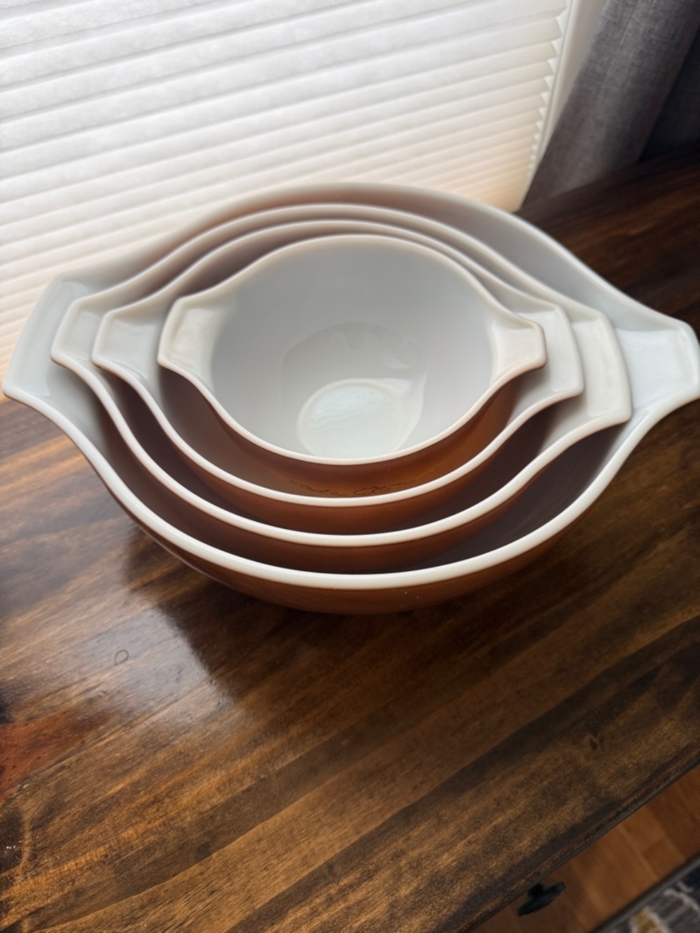 vintage Pyrex nesting bowls in the "Old Orchard" pattern, Cinderella-style - Picture 9 of 10
